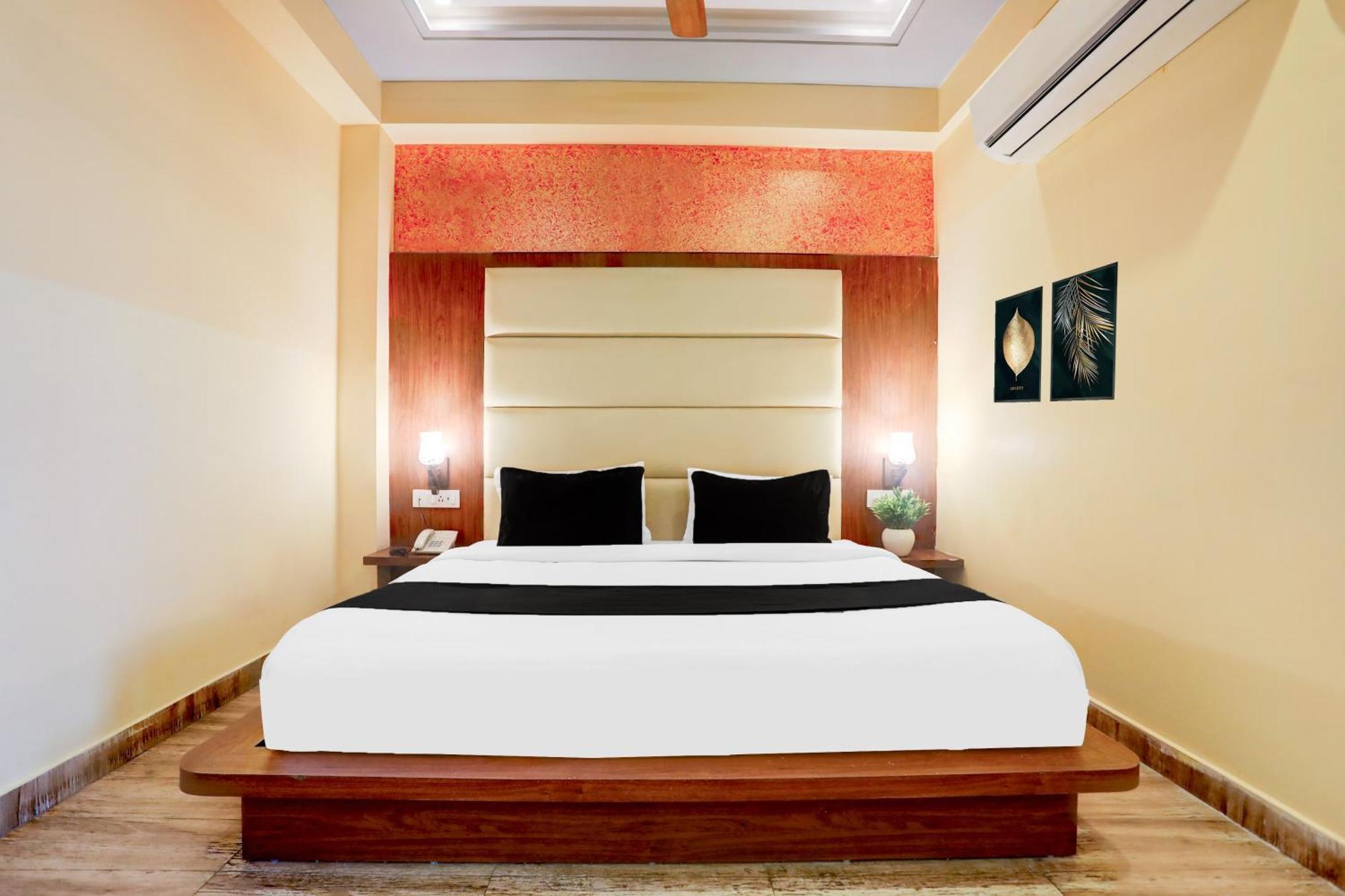 Super Townhouse Oak Pacify Hills Hotel Rājpur Exterior foto
